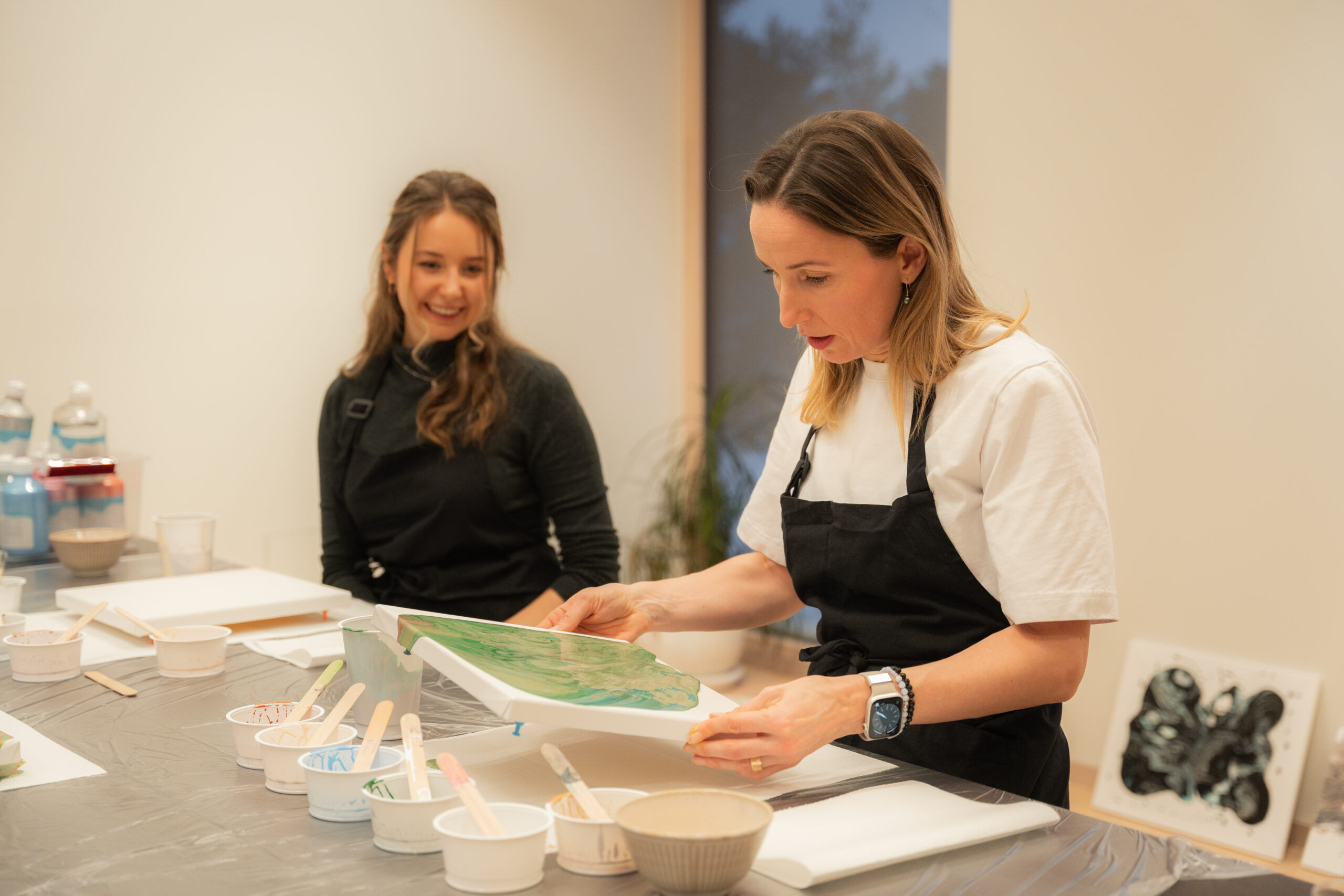 alt="art class in Dharma Resort"