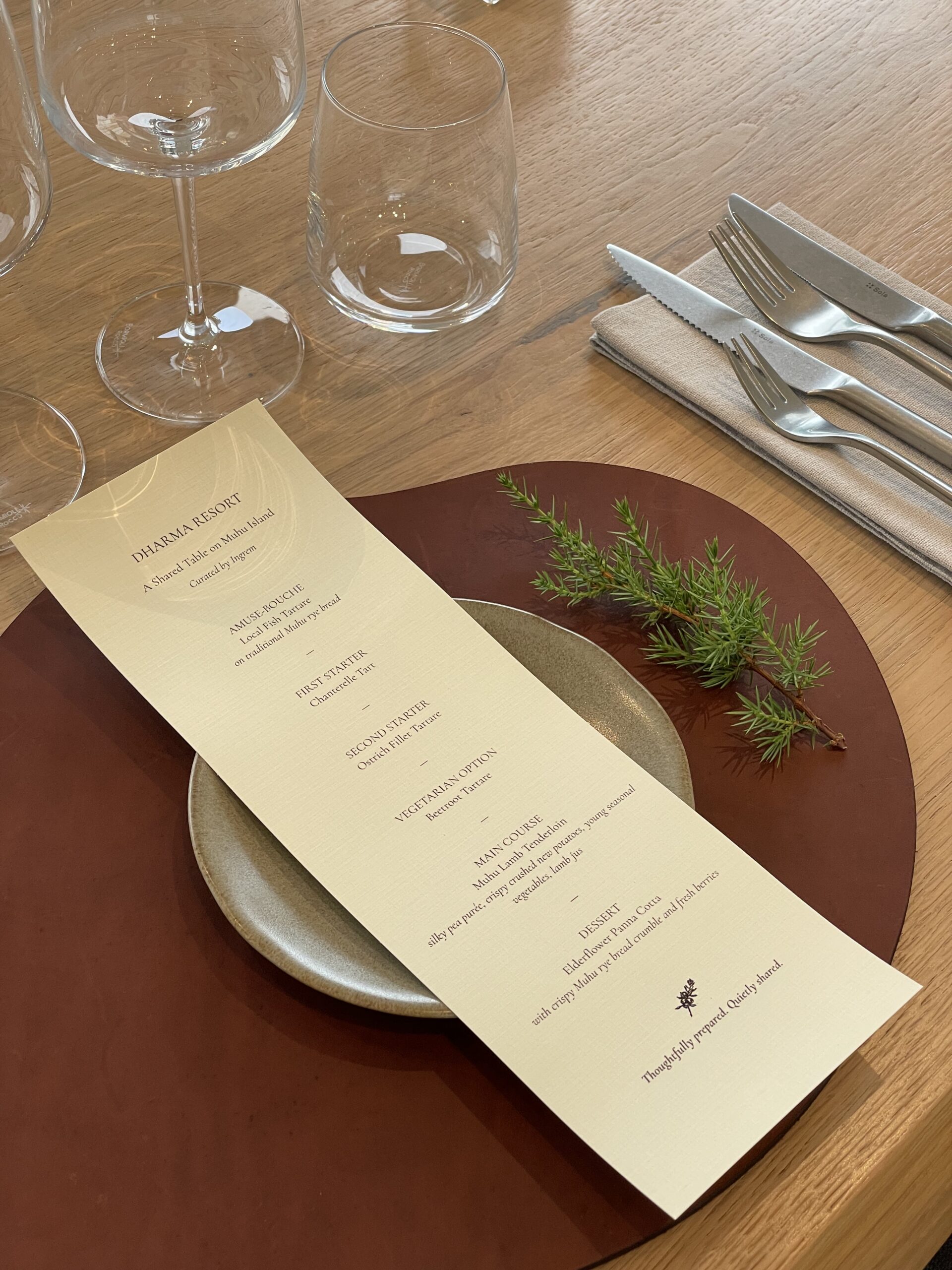 alt="Dharma Resort Menu Set"